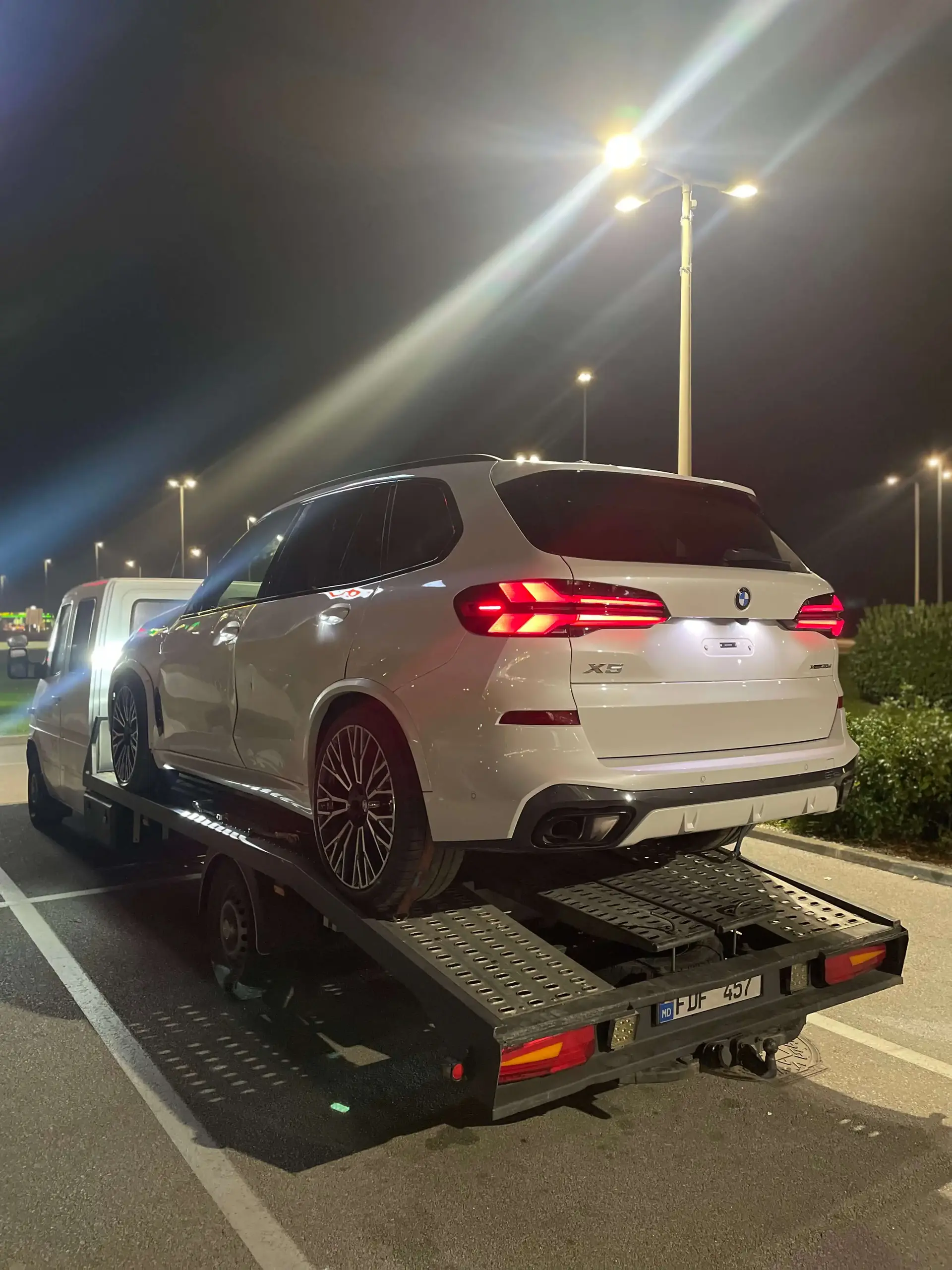 Transport autovehicule avariate