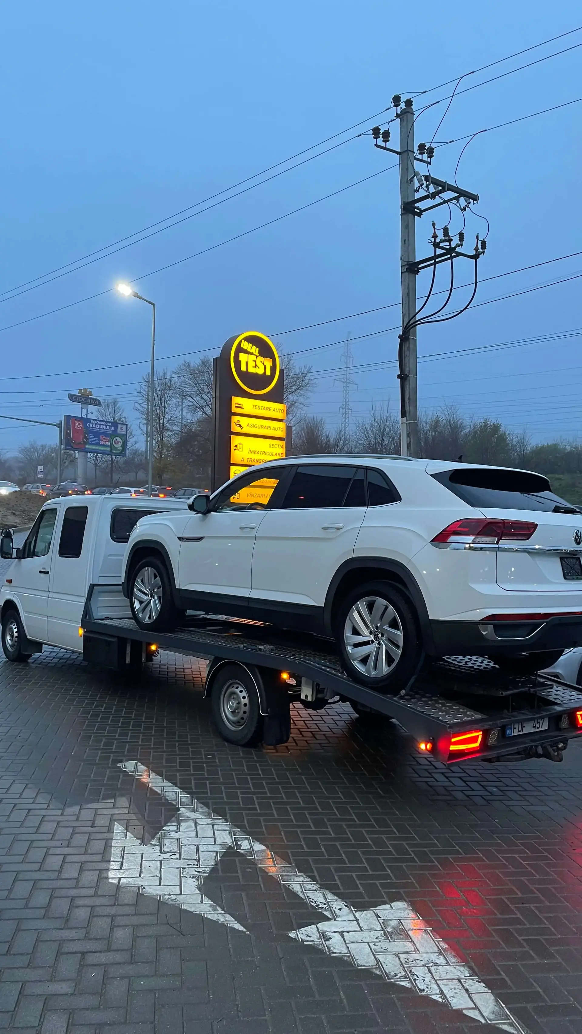 Evacuator disponibil 24/7